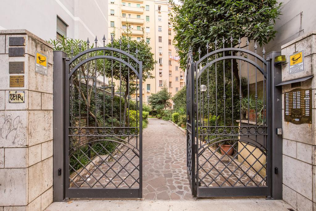 M&L Apartment - Caracalla Holiday Rome Luaran gambar